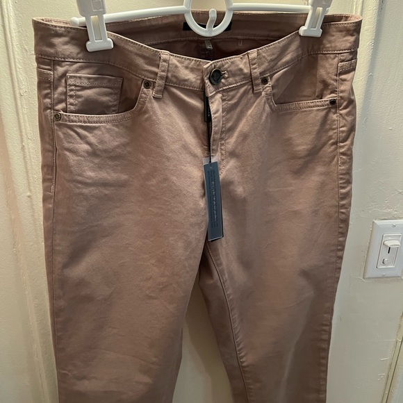 Elie Tahari tan jeans, side zip at bottom leg. - Picture 2 of 7